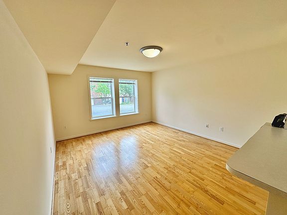 2nd image of 324 13th St NW APT 10