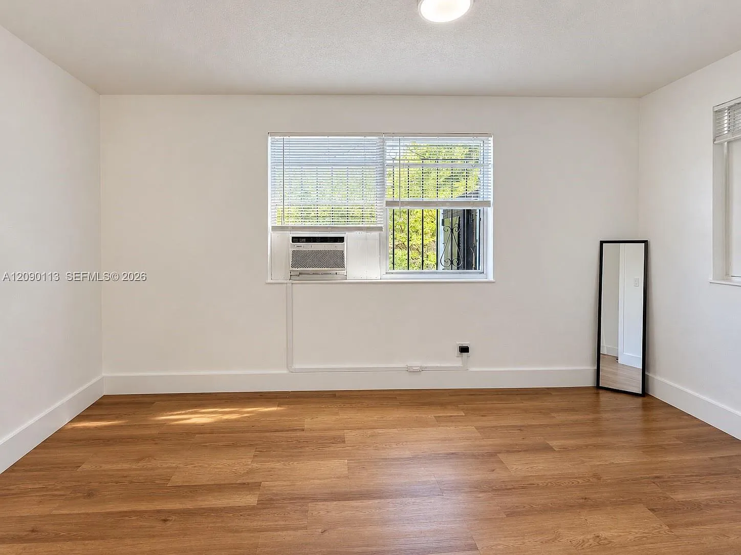 6950 NW 8th Ave — Photo 4