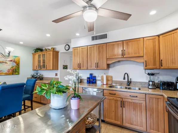 1330 S Avenida Polar APT E-10, Tucson, AZ 85710