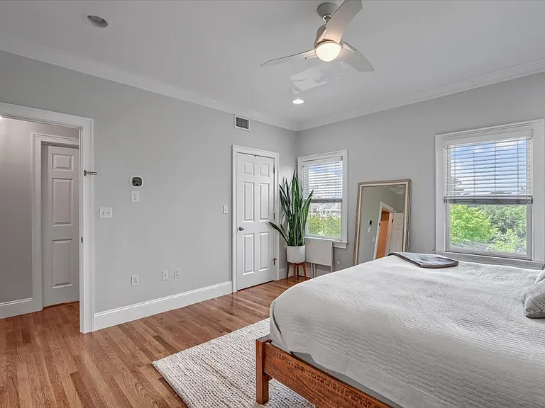 18 Claymont Ter #18 — Photo 21