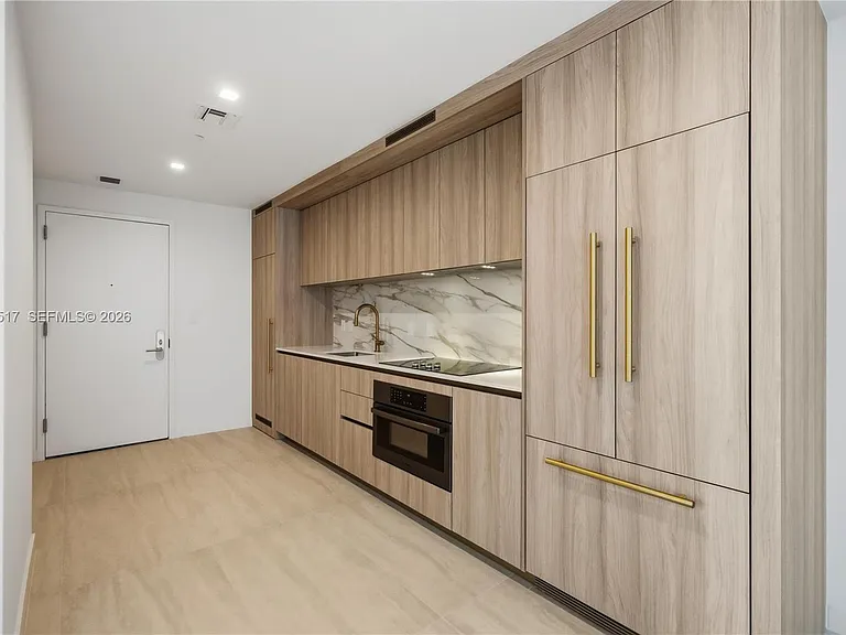 77 SE 5th St #2307 — Photo 10