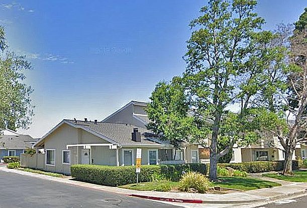 1st image of 765 Comet Dr