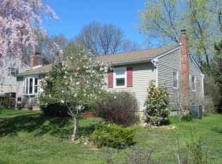 718 Carole Dr, Upper Chichester, PA 19014