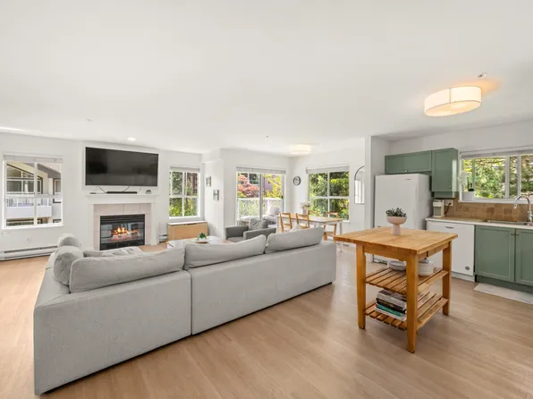 15272 20th Ave #309, Surrey, BC V4A 2A3