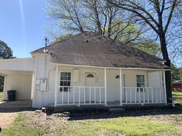 300A E Matthews Ave