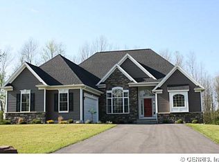 10 Willnick Cir, Rochester, NY 14626