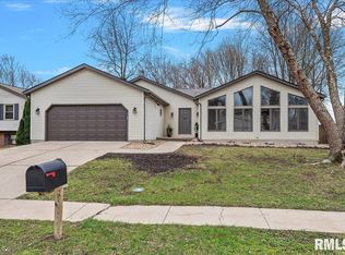 2212 Stockton Dr, Springfield, IL 62703