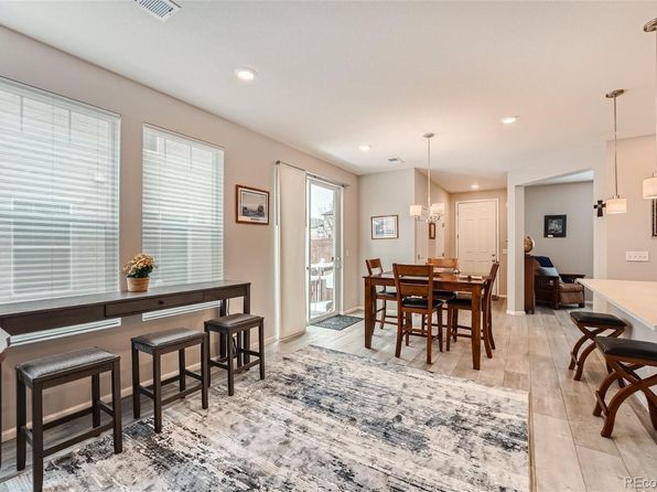 aurora-colorado-295017574 picture