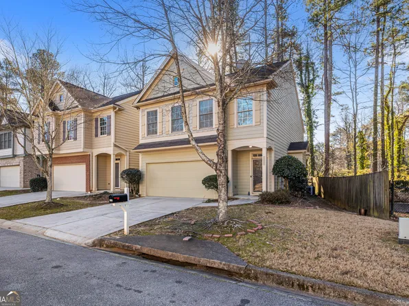 3055 Momerath Ct, Decatur, GA 30032