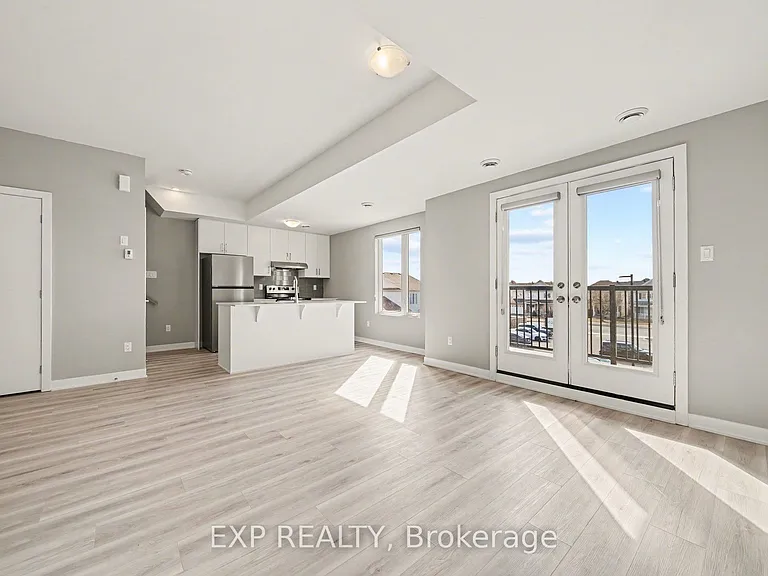195 Monaco Pl #B — Photo 2