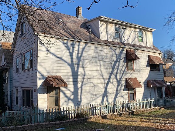 2nd image of 4731 S Hoyne Ave