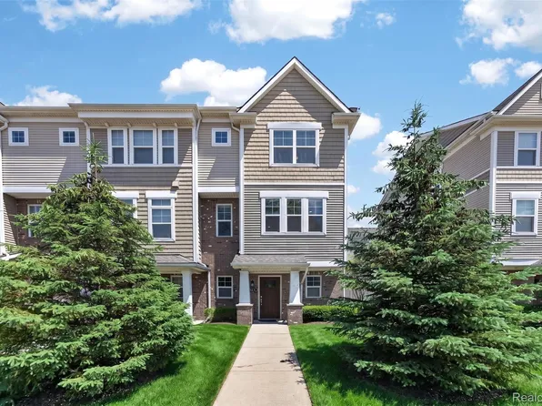 3534 Rochester Rd, Royal Oak, MI 48073