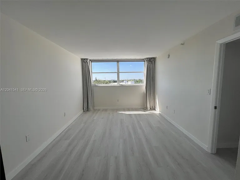 700 NE 63rd St #DPH9 — Photo 12