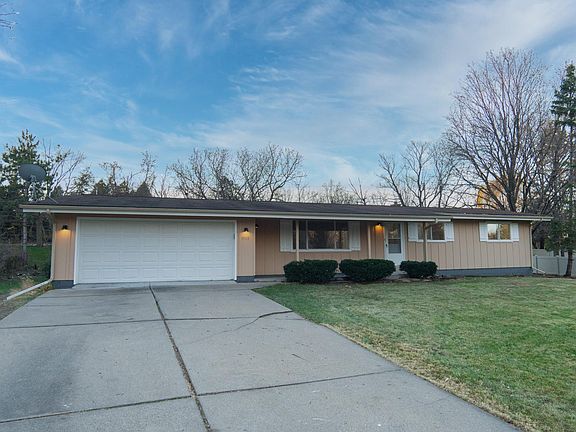 2nd image of 19115 Homestead Cir