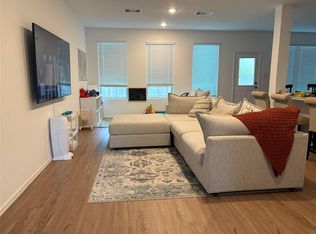 2031 Iris Hills Ln, Crosby, TX 77532