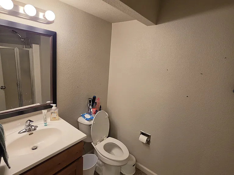 920 Devonshire Pl — Photo 13