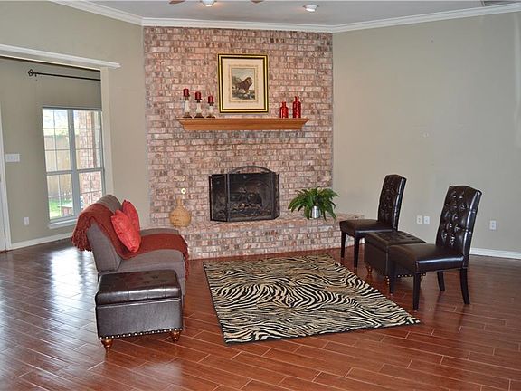 2nd image of 2033 Westminster Dr