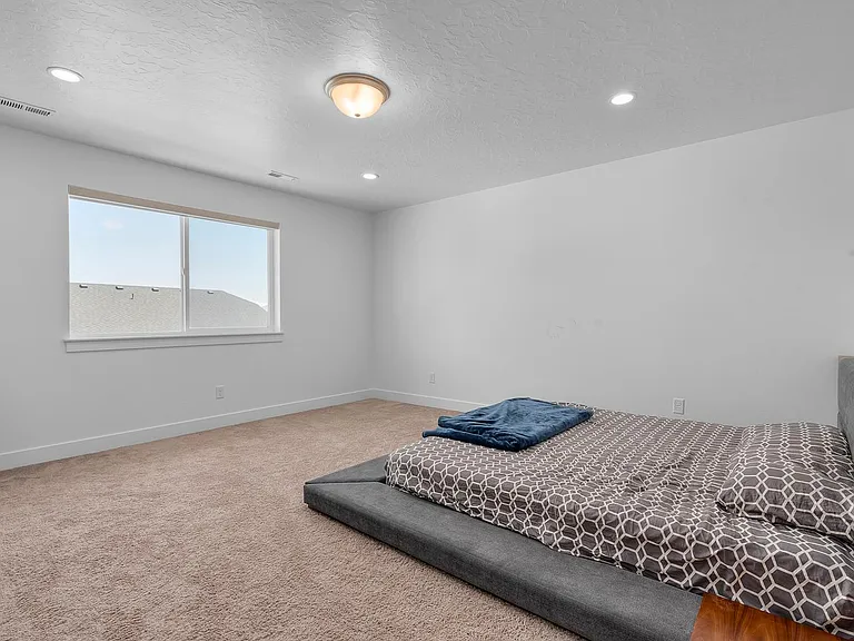2156 N Wallflower Dr — Photo 18