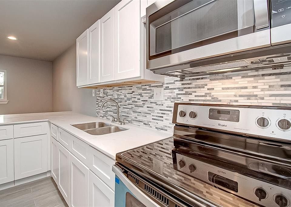 1st image of 1405 Hyde Park Blvd APT 3