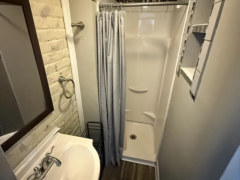 717 W Clay St — Photo 19