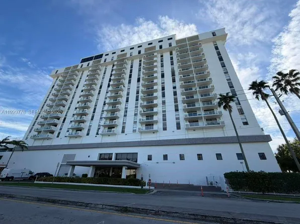13499 Biscayne Blvd APT 1206, North Miami, FL 33181
