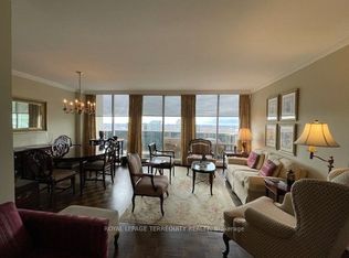 400 Walmer Rd #2511, Toronto, ON M5P 2X7