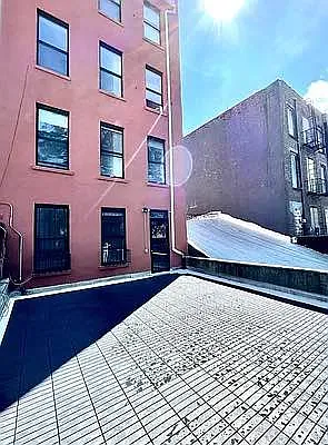 Rented by Metropolitan Property Group | media 27