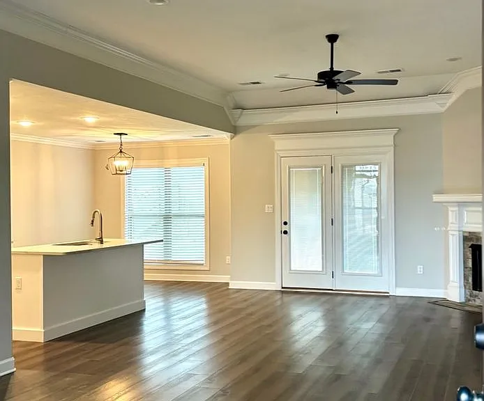 114 Gatewick Dr — Photo 10