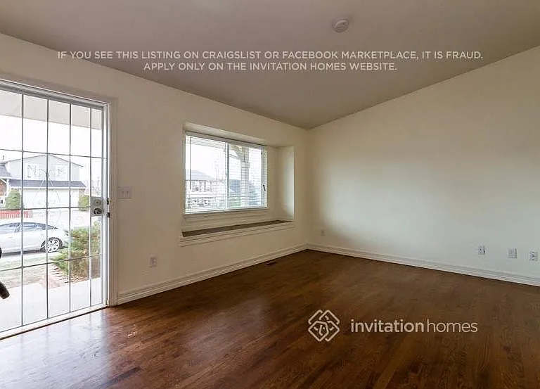 1772 S Genoa Way — Photo 3