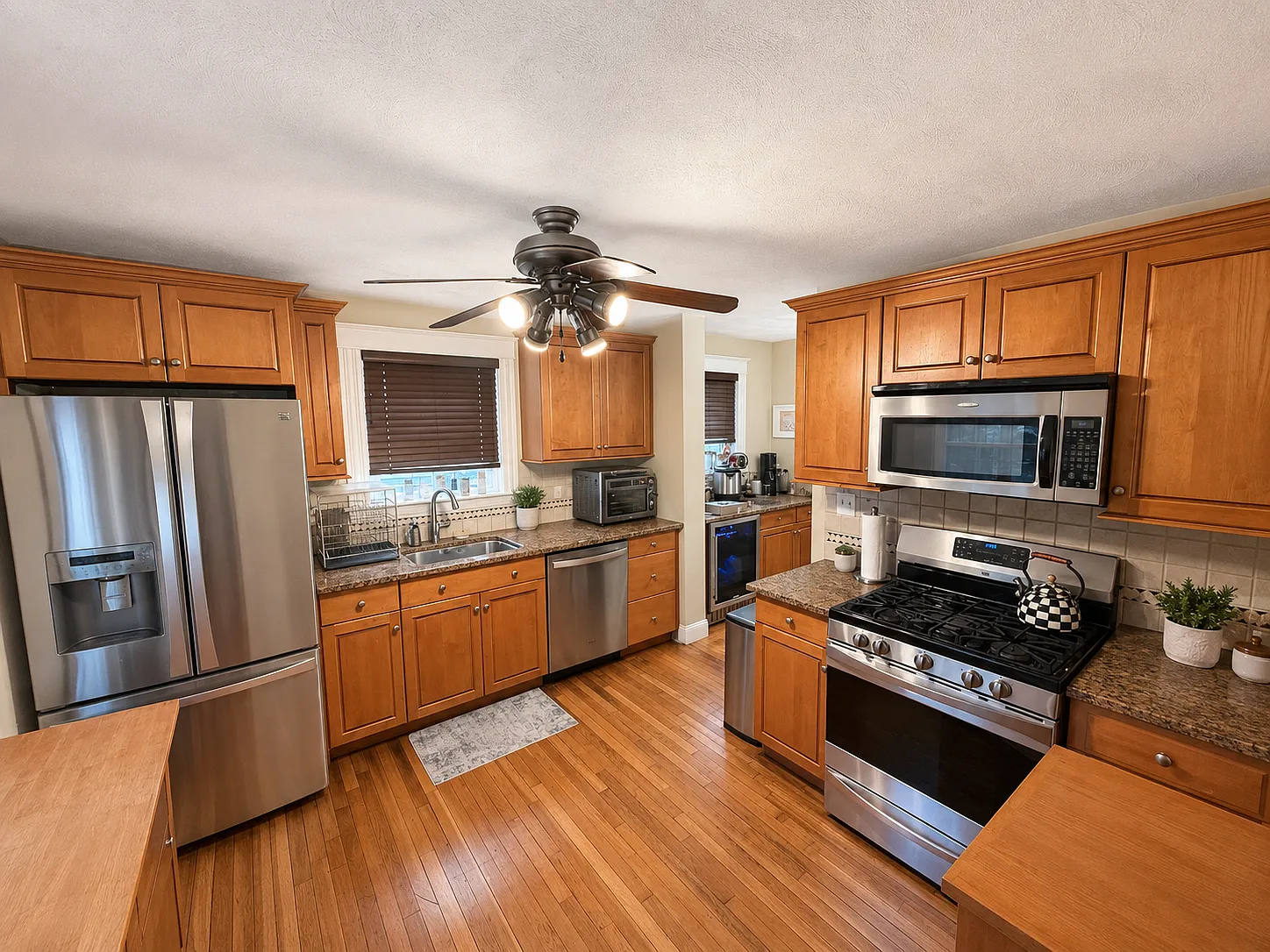 71 Beechcroft St — Photo 3