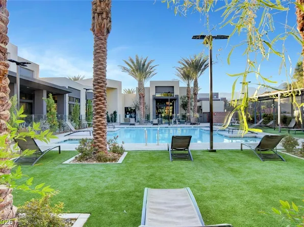 11401 Gravitation Dr, Las Vegas, NV 89135