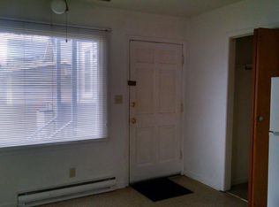 520 Iowa Ave #B, Aurora, IL 60506