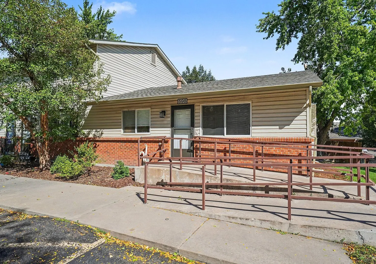 Charming 2-Bedroom Lakewood Home with Hardwood Floors & Landscaping Included! — Photo 3