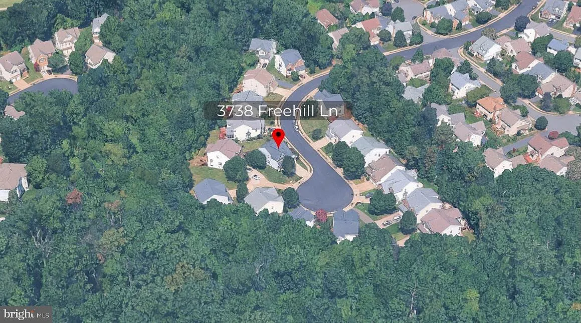 5 bed, 3.5 bath, 2748 sqft, $4,350 — Photo 2