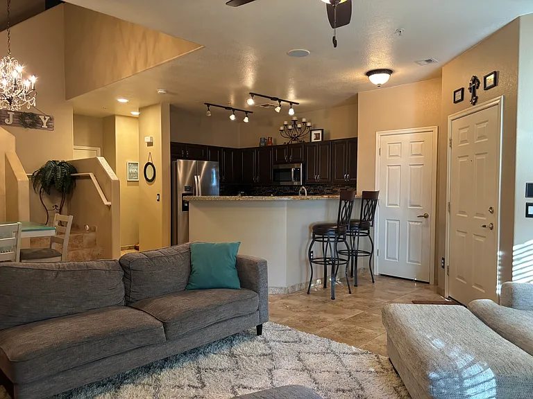 1702 E Bell Rd — Photo 7