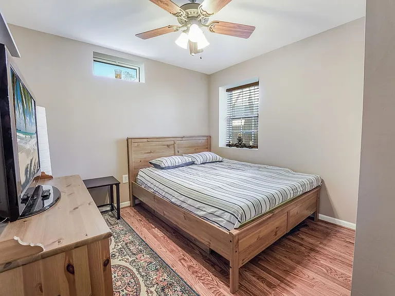 15575 Catamaran Ct — Photo 43