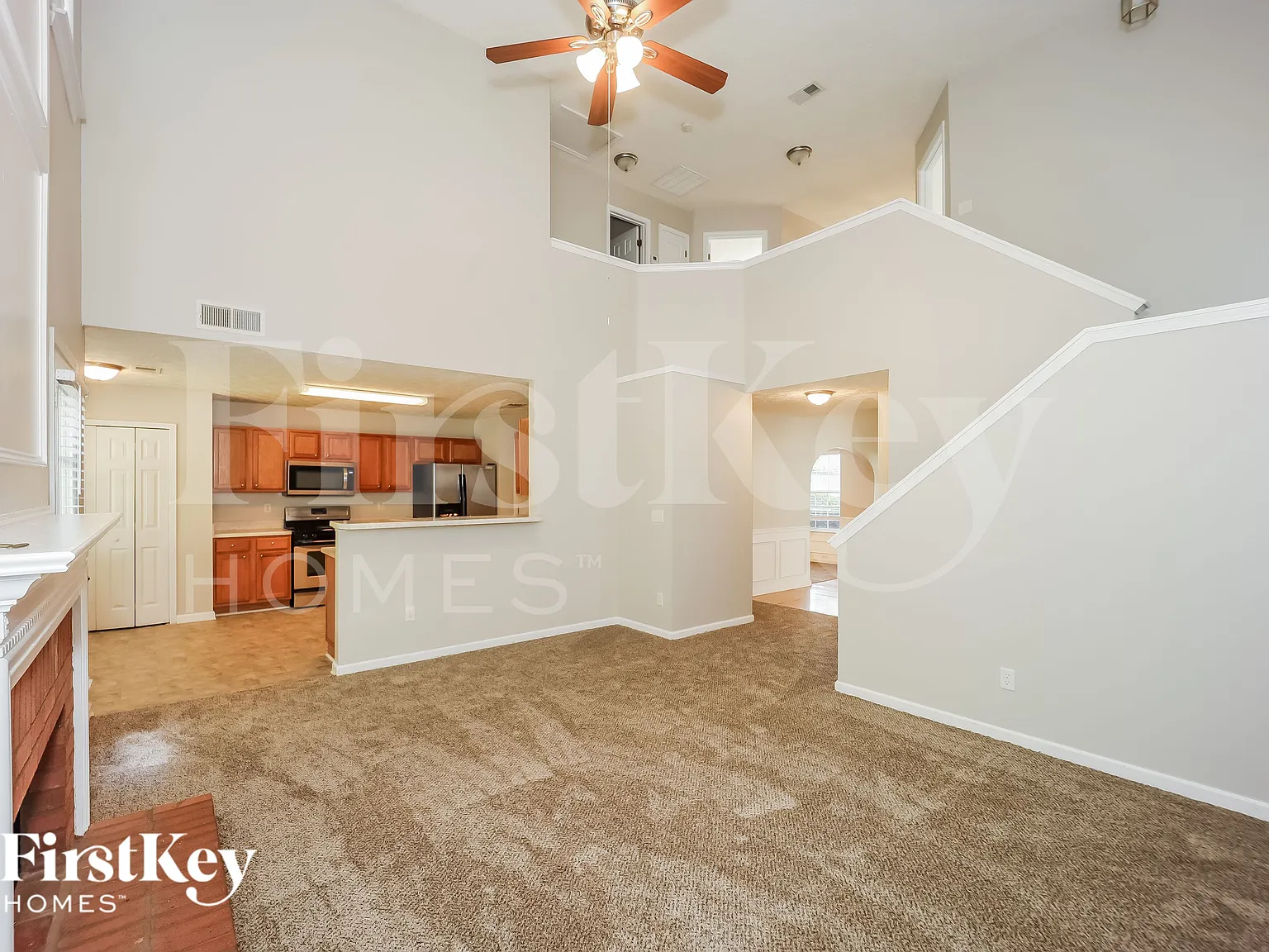 4 bed, 2.5 bath, 2558 sqft, $2,155 — Photo 3