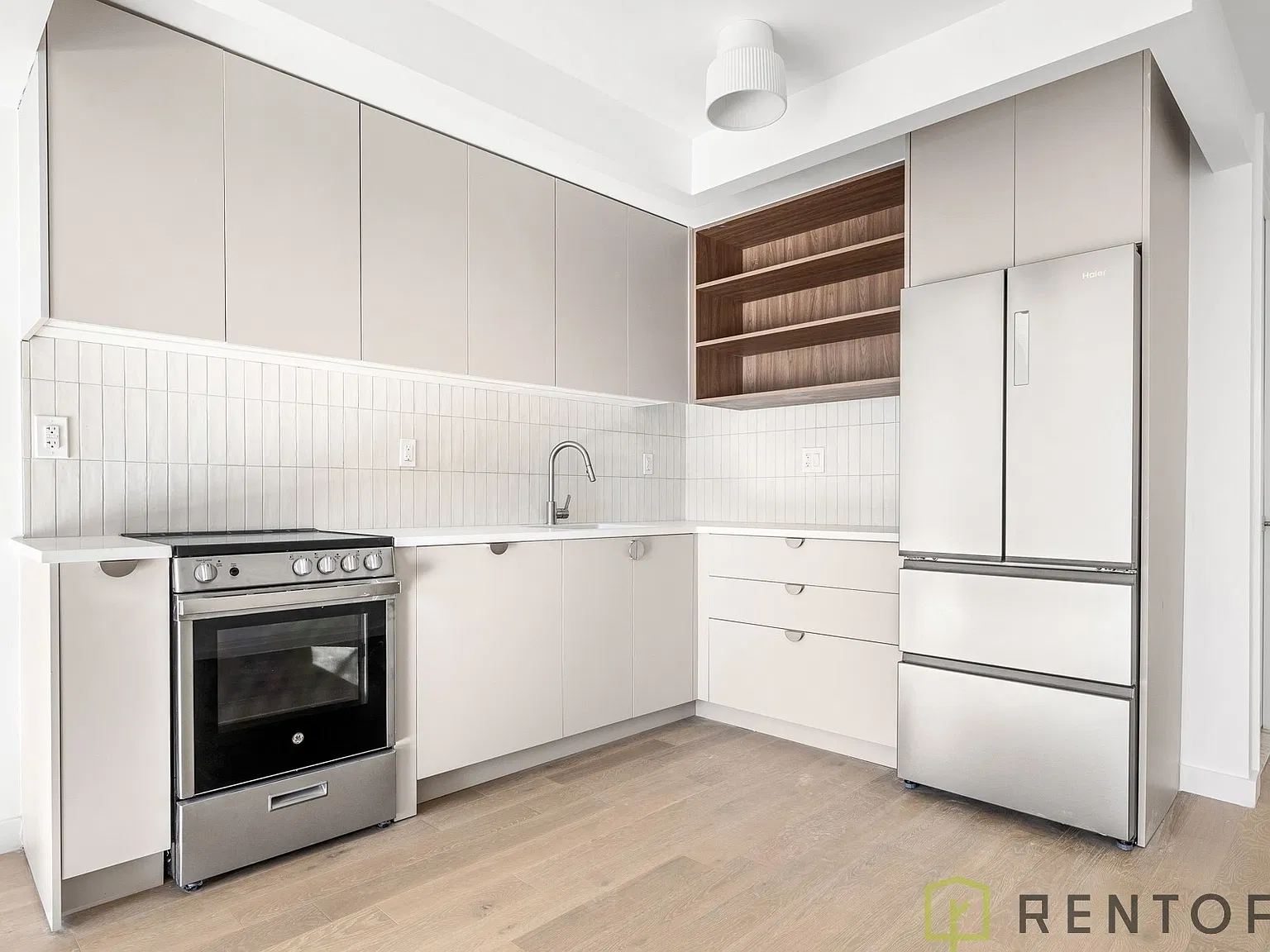 210 Greenpoint Avenue — Photo 3