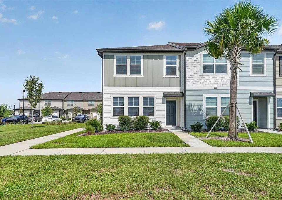 393 Grand Pine Ln