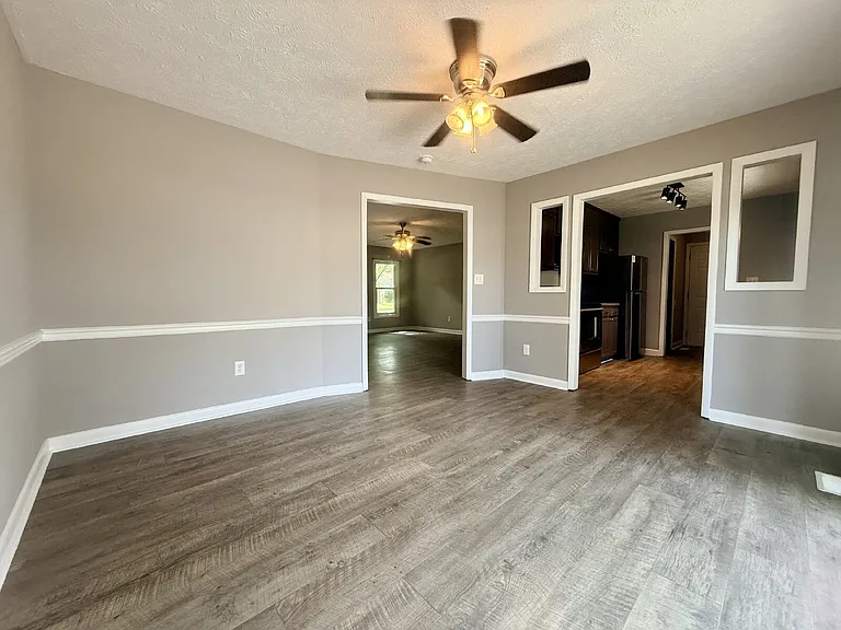 715 Prestige Blvd — Photo 9