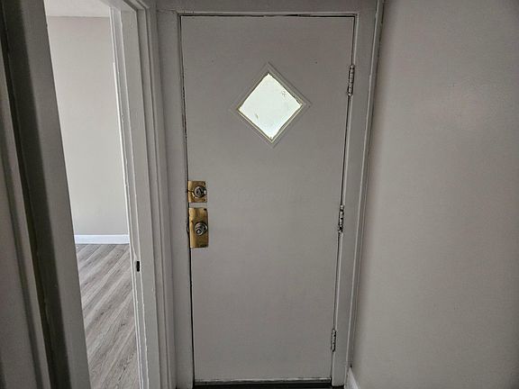 4th image of 1038 Lockbourne Rd