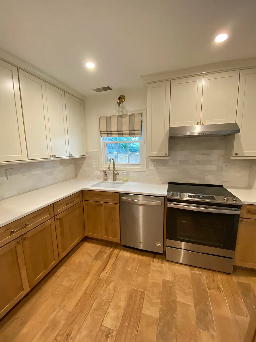 Building Photo - 9872 Oakdale Woods Ct