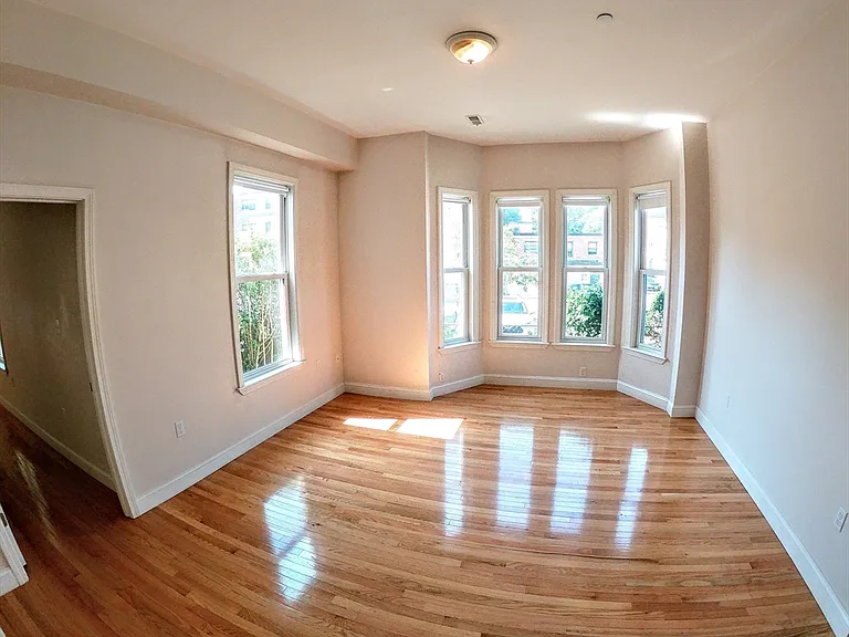 133 South St #1 — Photo 3