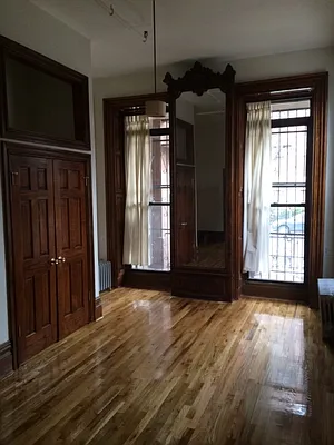 Rented by A P Realty Group NY LTD | media 18