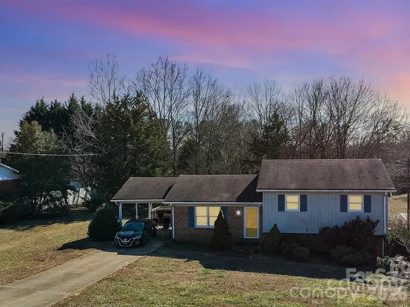 274 Trojan Ln, Forest City, NC 28043