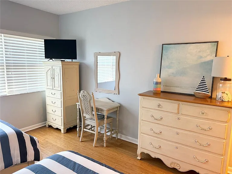 880 Mandalay Ave #C808 — Photo 23