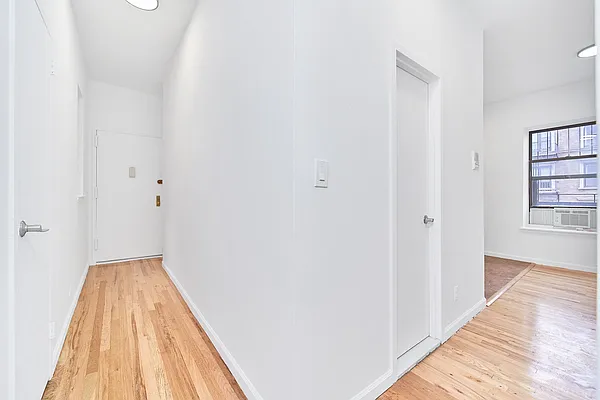 Rented by Living New York | media 8