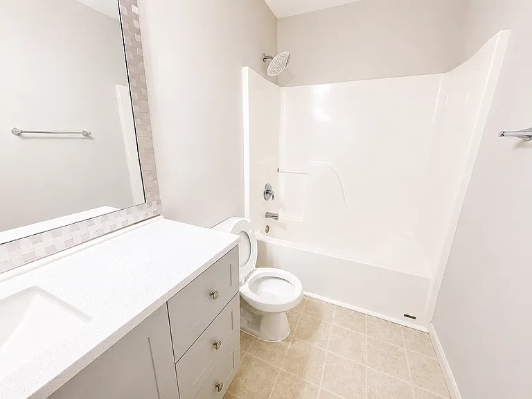 208 Jackal Dr — Photo 14