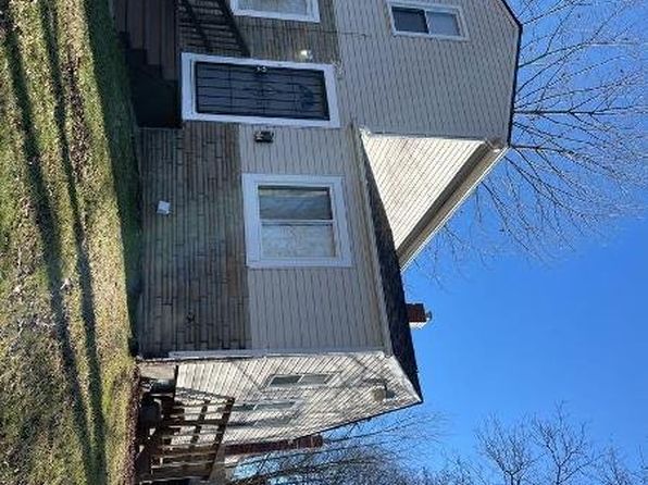 1184 Hartford Ave