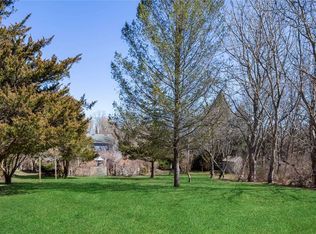 9 Promenade Dr, Riverhead, NY 11901
